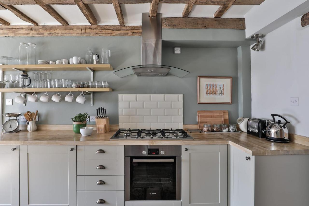 Coombers Mead Cottage تيتبري المظهر الخارجي الصورة
