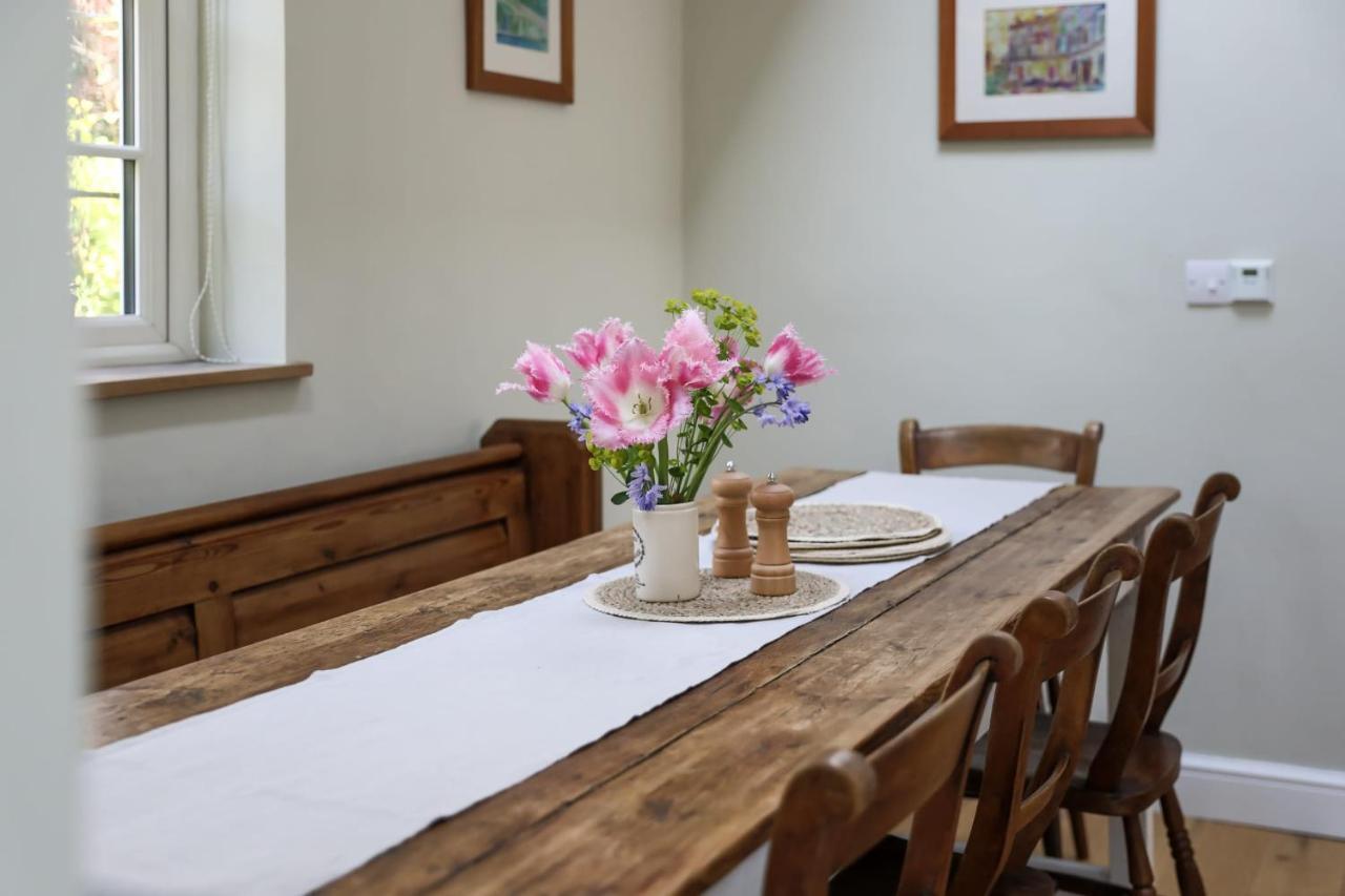 Coombers Mead Cottage تيتبري المظهر الخارجي الصورة